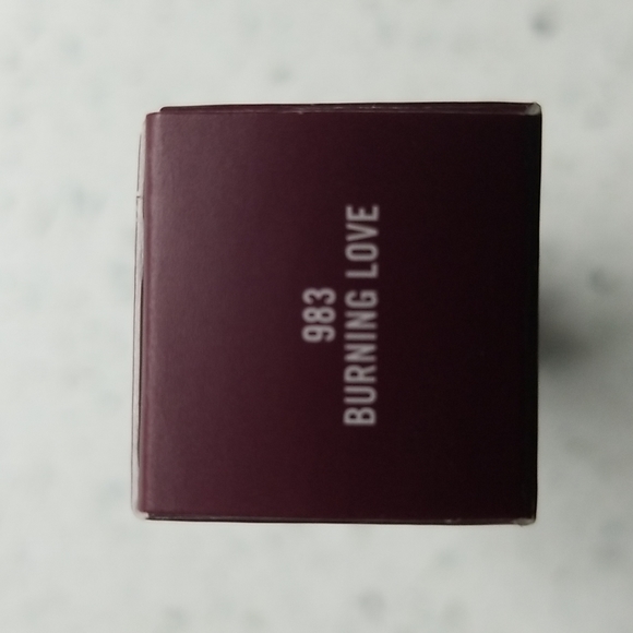 Lipstick - Picture 2 of 3